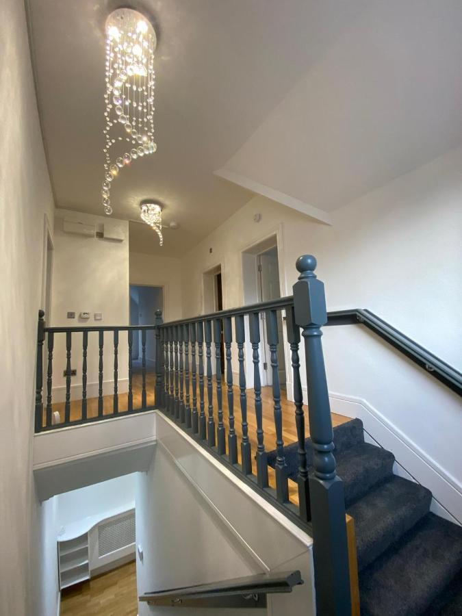 Penthouse Apt8 Apartment Wolverhampton Bagian luar foto